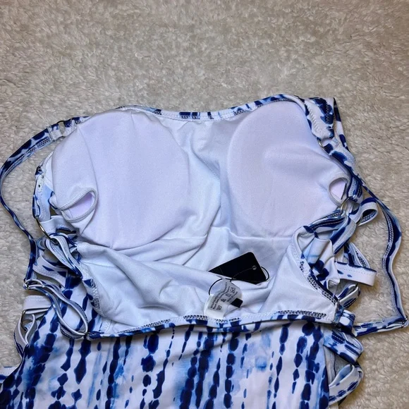NWT Tempt Me Side Crisscross One Piece - Picture 10 of 11